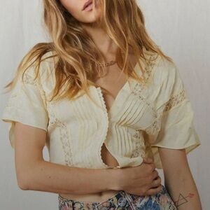 NWT Free people leora crop top in light yellow
